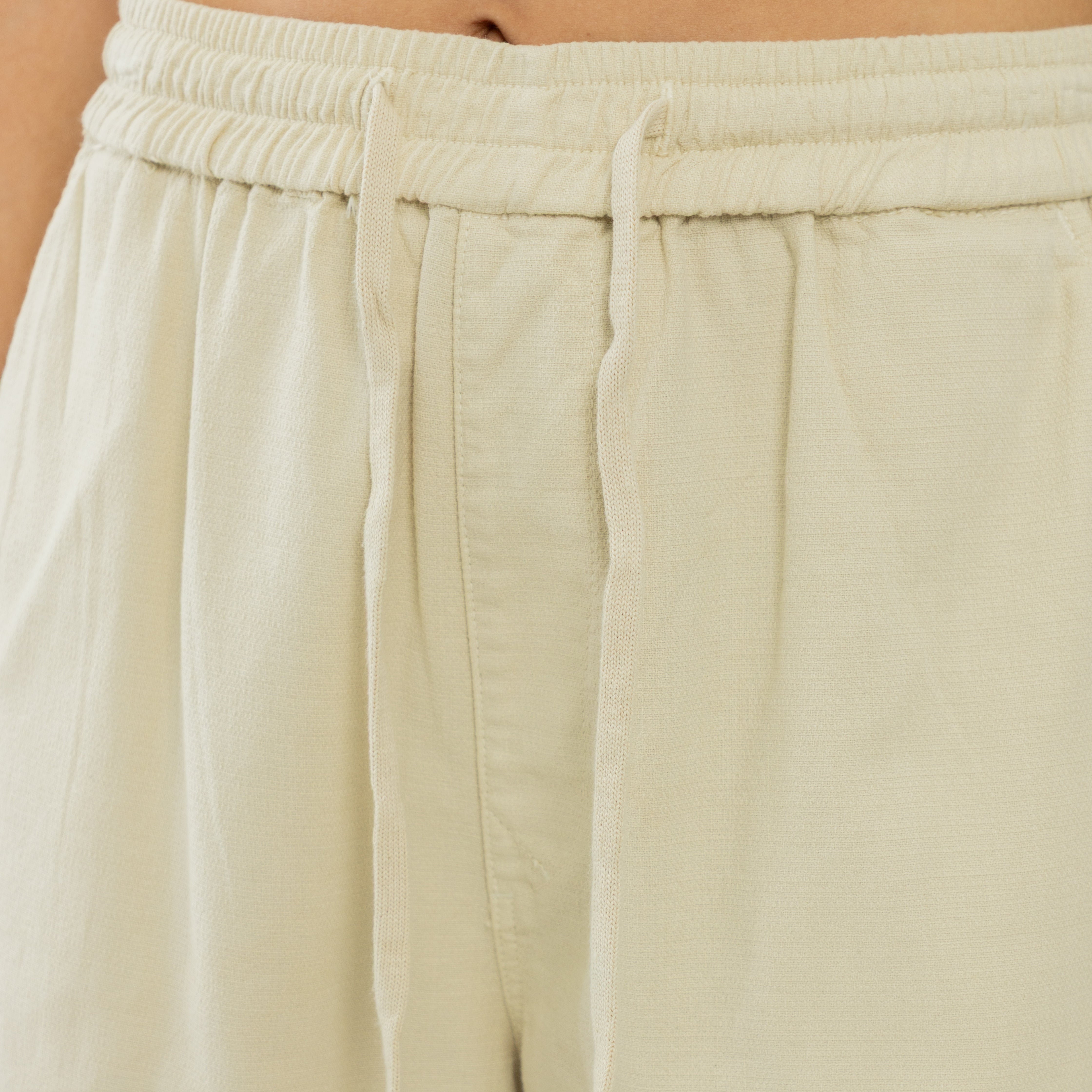 Essential Summer Short Vanilla WOMAN