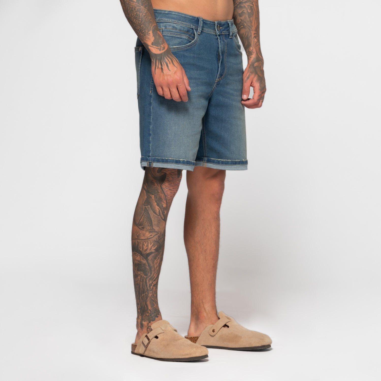 Clean Roll Denim Shorts Light Blue