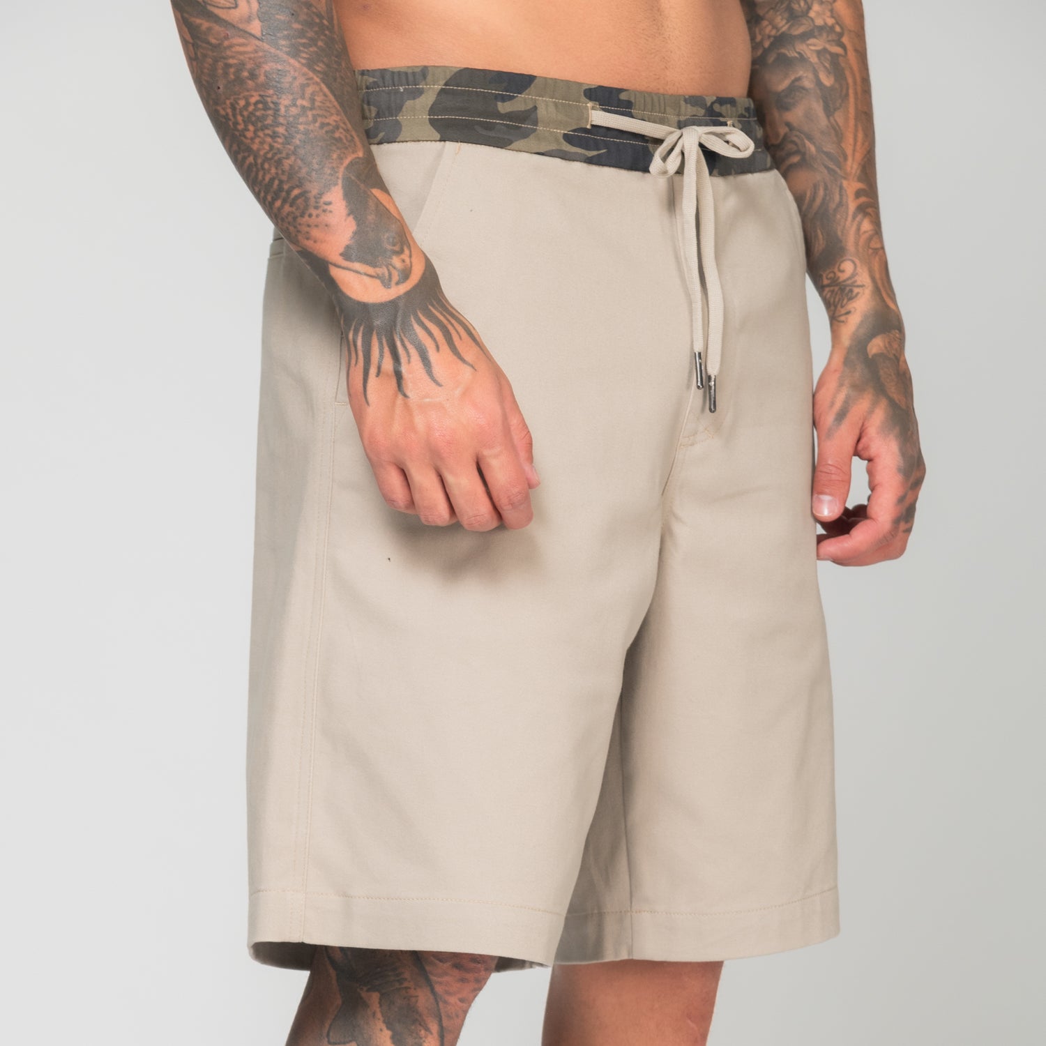 Classic Cut Short Kaki