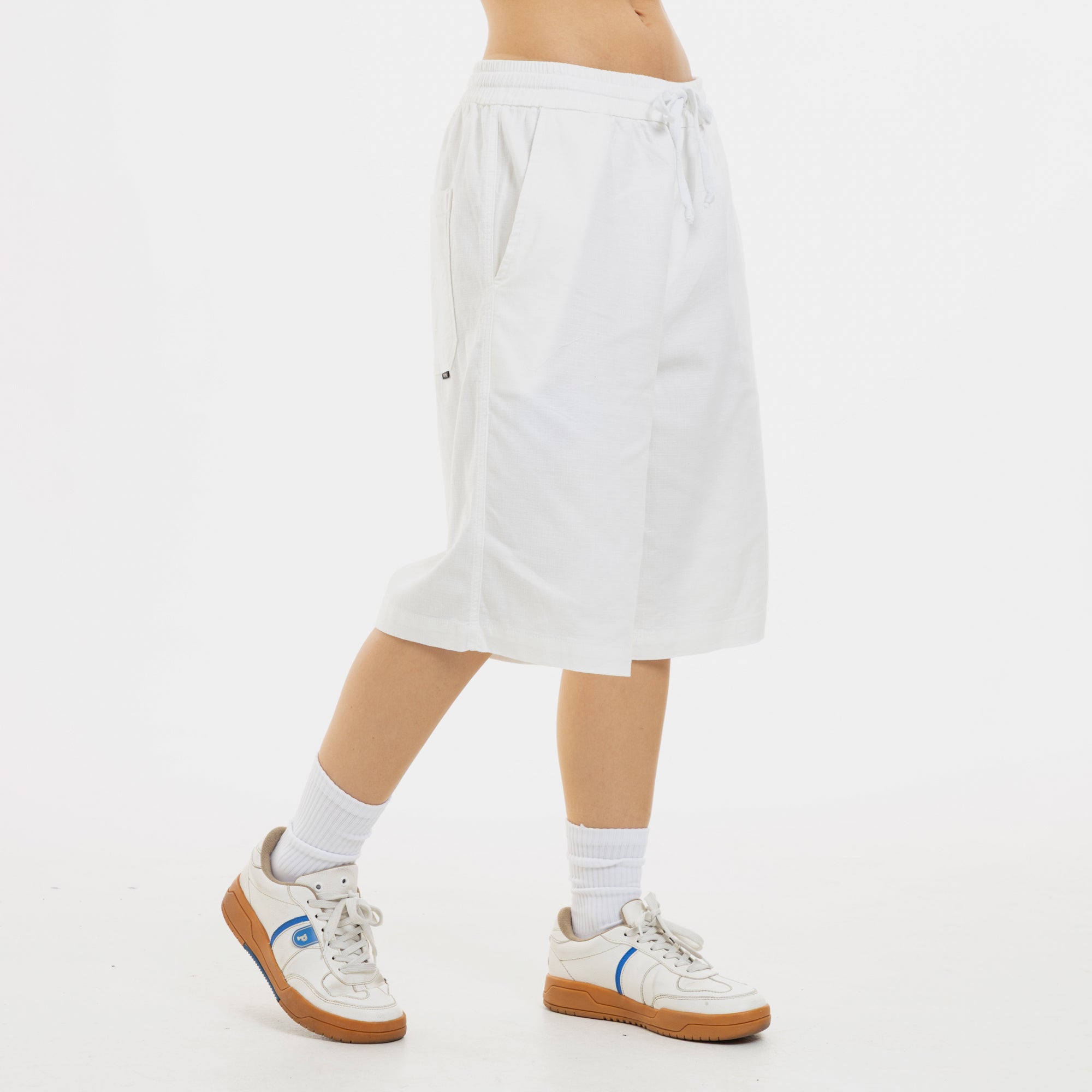 Essential Summer Short Ivory WOMAN