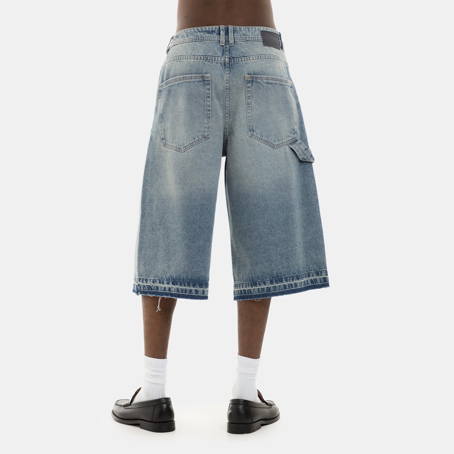 Wide Horizon Short Dark Blue