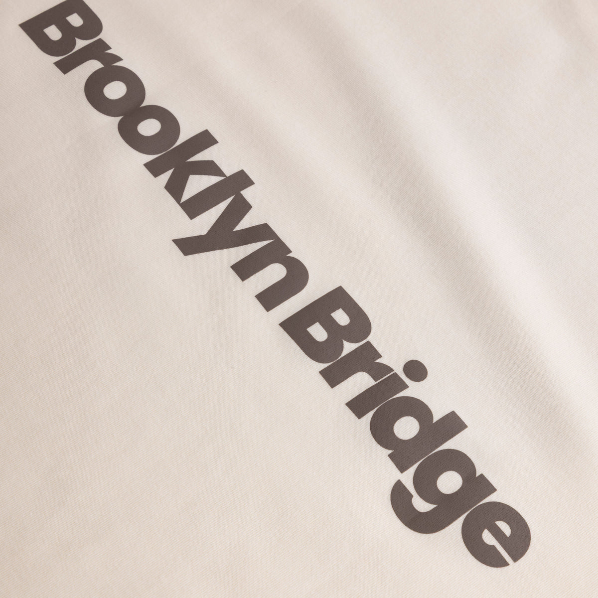 Boxy Fit Tee Brooklyn Bridge Ivory