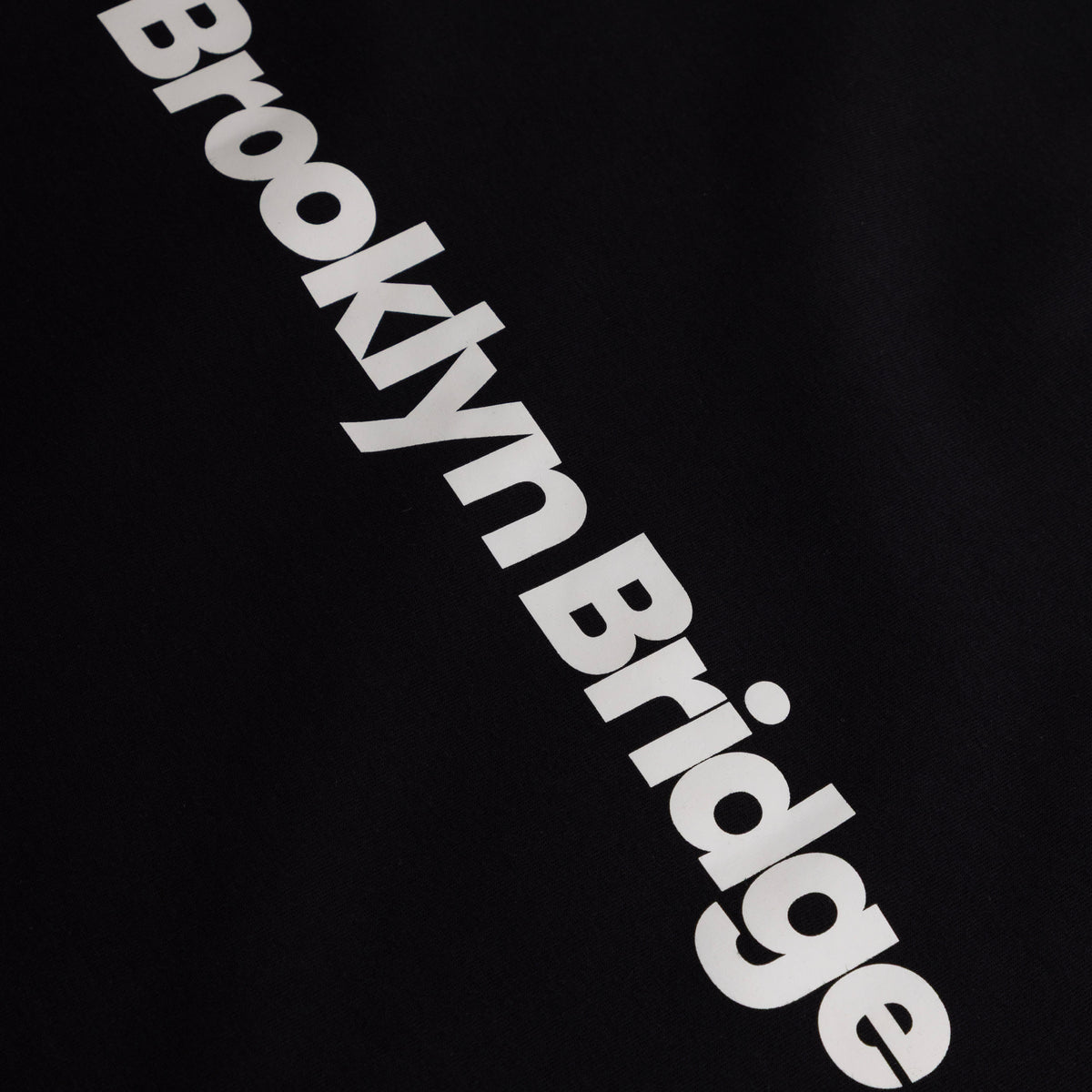 Boxy Fit Tee Brooklyn Bridge Negro