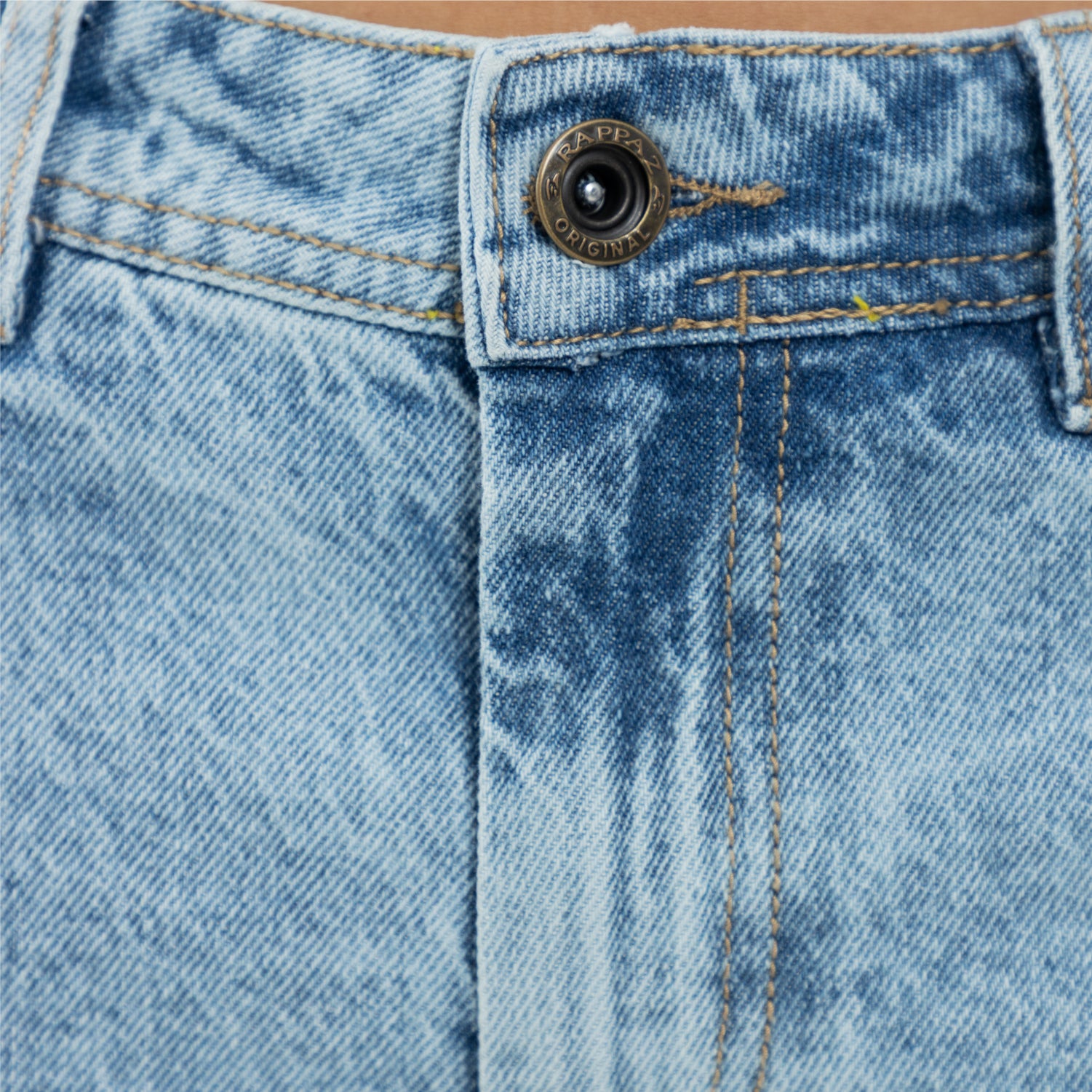 Light Blue Distressed Relaxed Jean WOMAN