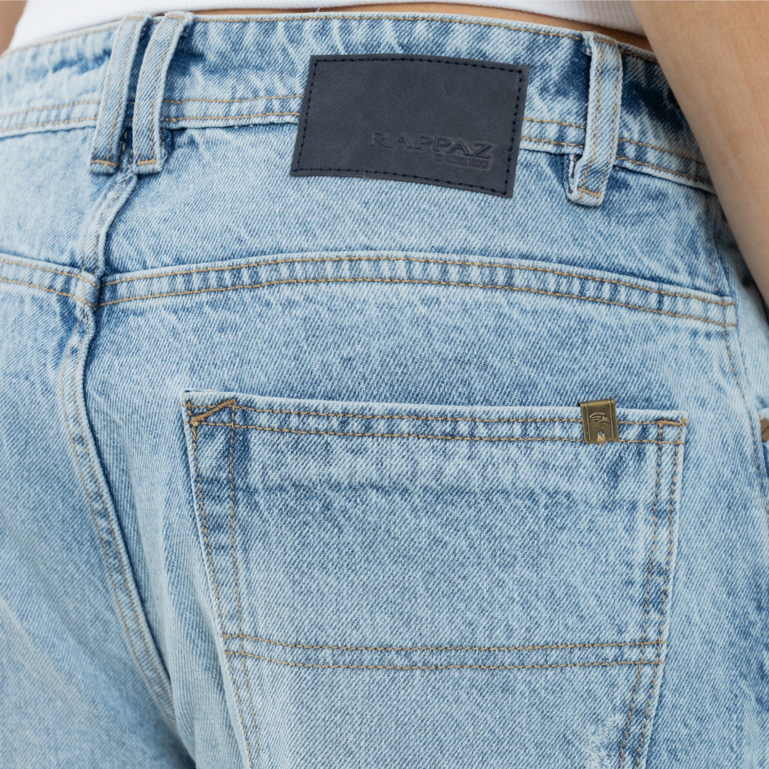 Light Blue Distressed Relaxed Jean WOMAN