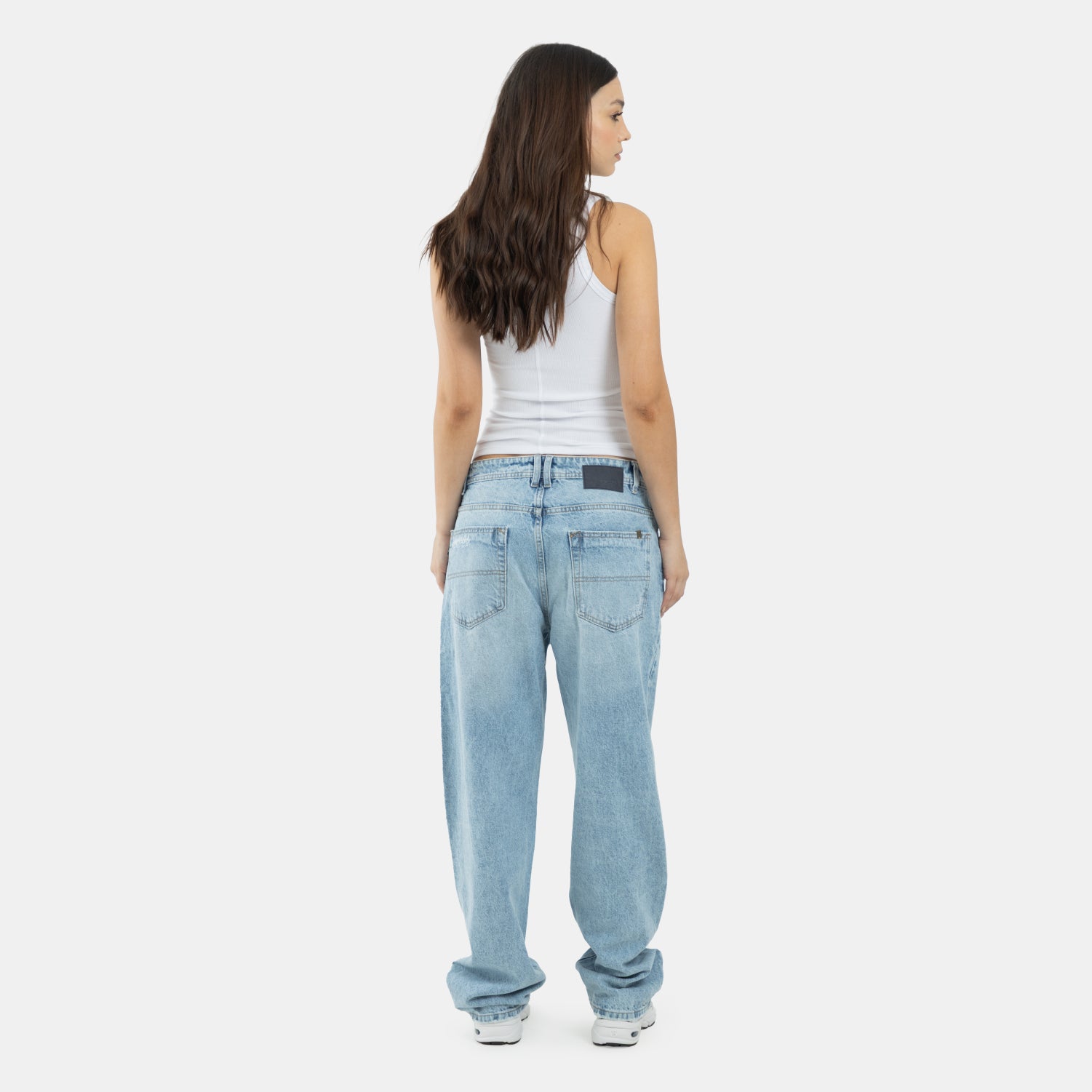 Light Blue Distressed Relaxed Jean WOMAN