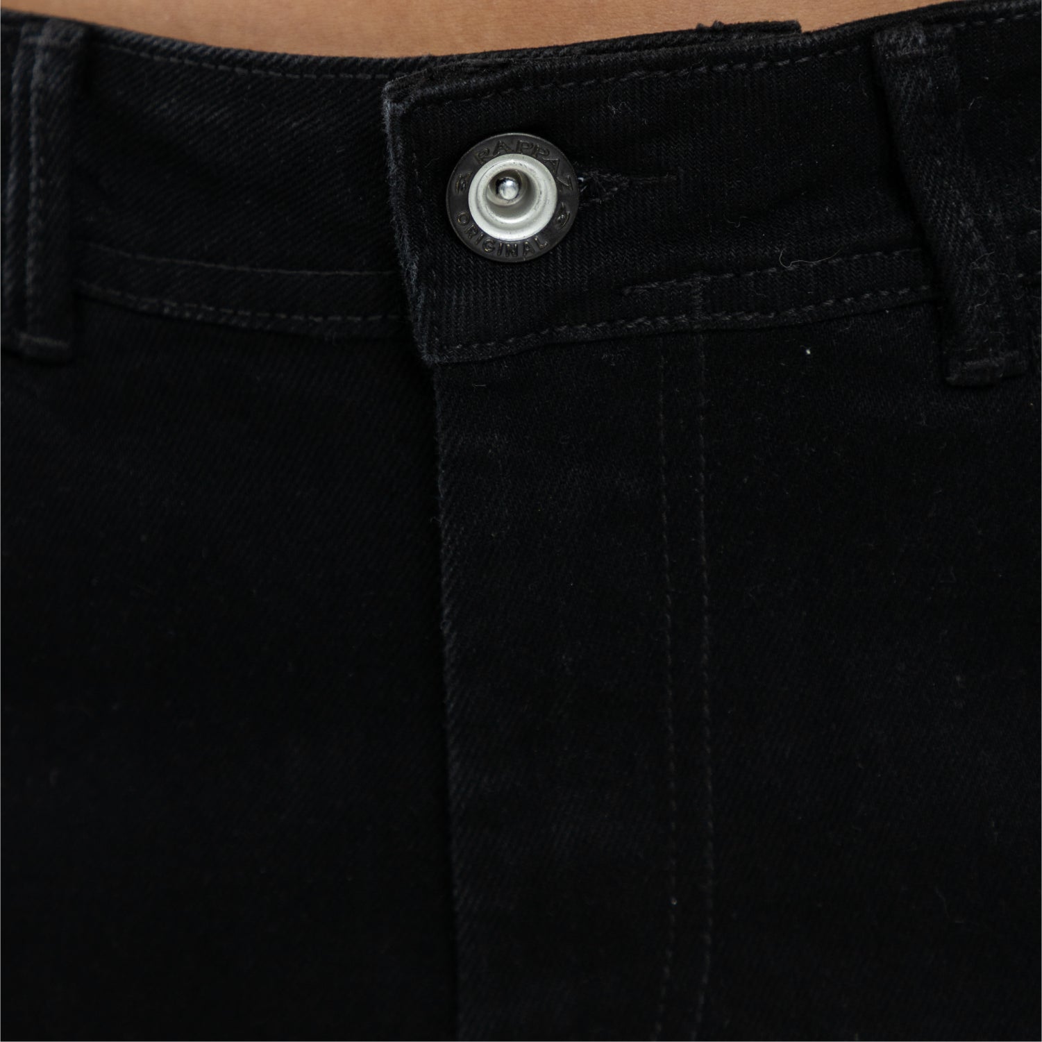 Unexpected Black Relaxed Jeans WOMAN