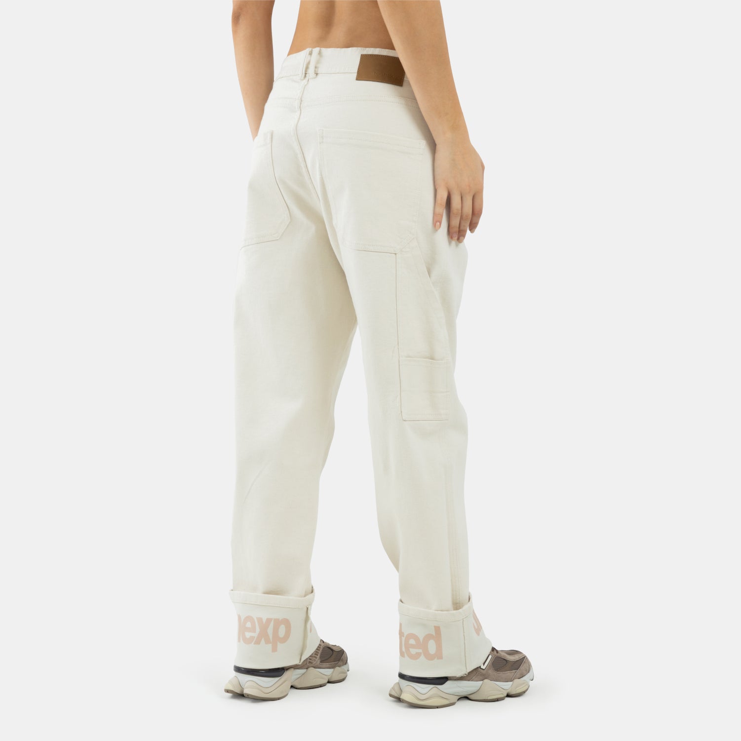 Unexpected Natural Relaxed Jeans WOMAN
