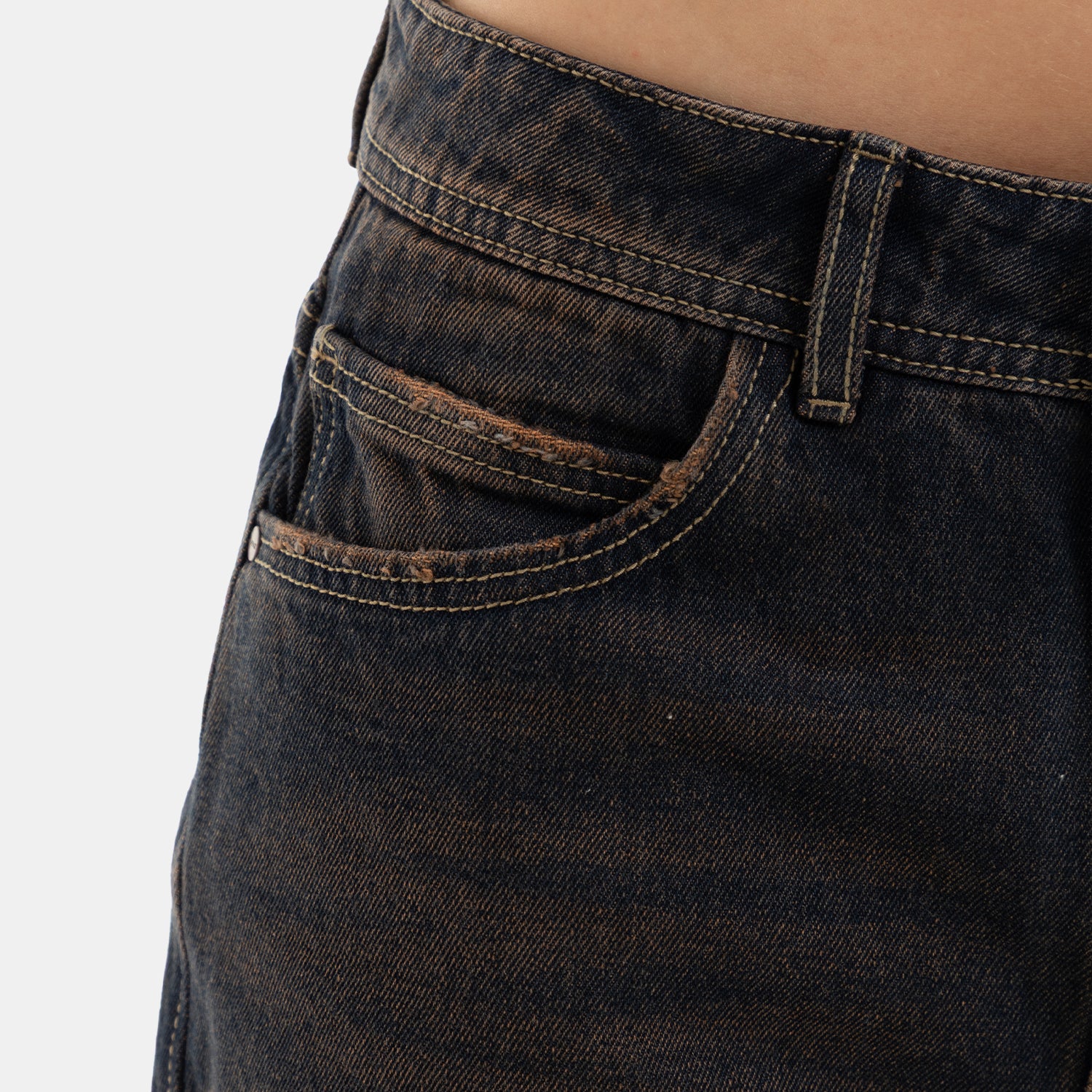 Rust Fade Relaxed Dirty WOMAN