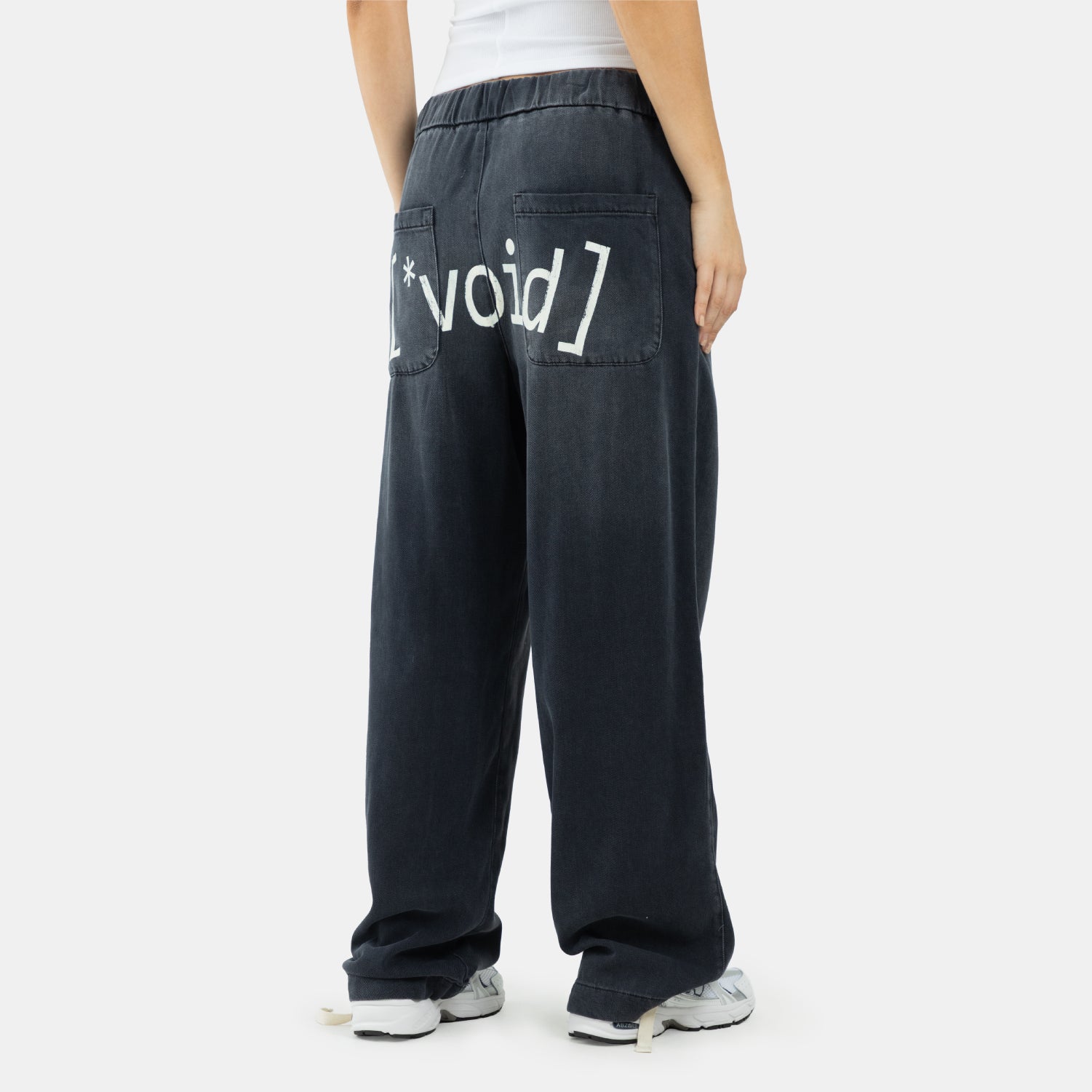Void Statement Jogger Black