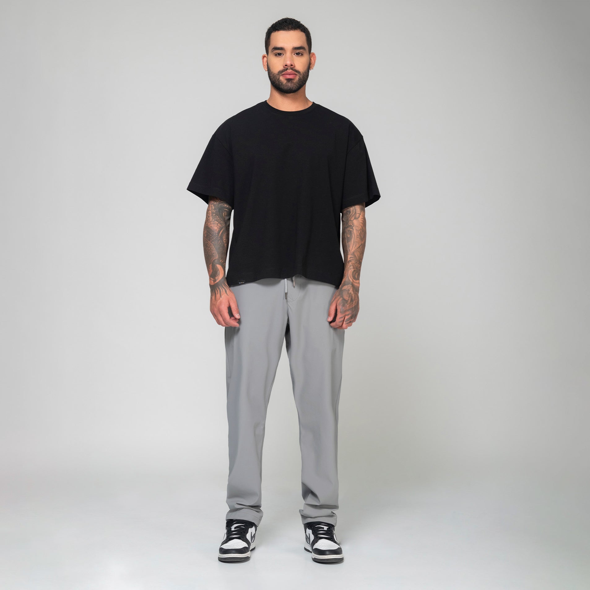 Jogger Clásico Bota Recta Marca Rappaz