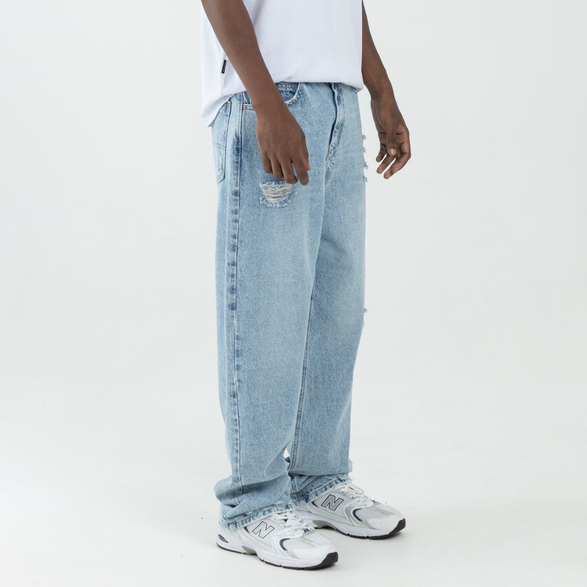 Light Blue Distressed Relaxed Jean
