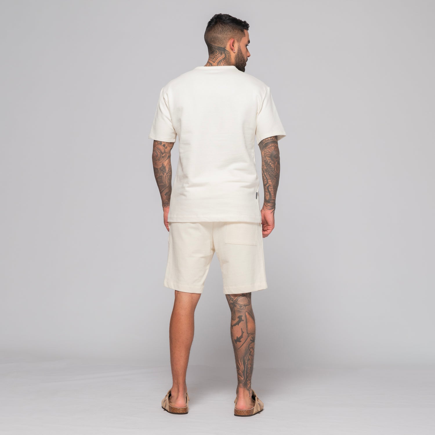 Bermuda Clásica Estampado Minimalista