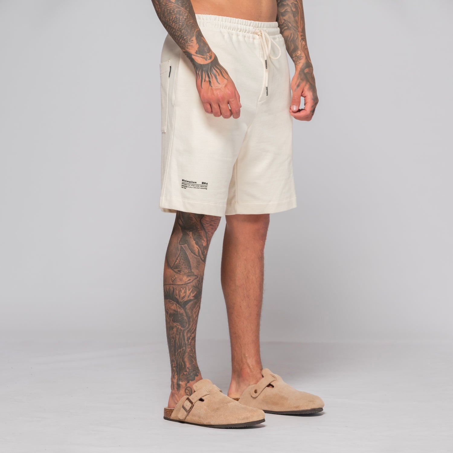 Bermuda Clásica Estampado Minimalista