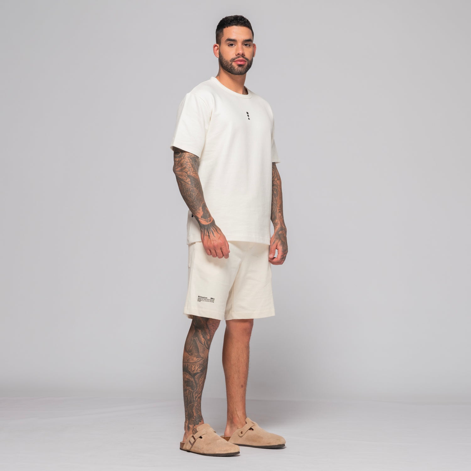Bermuda Clásica Estampado Minimalista