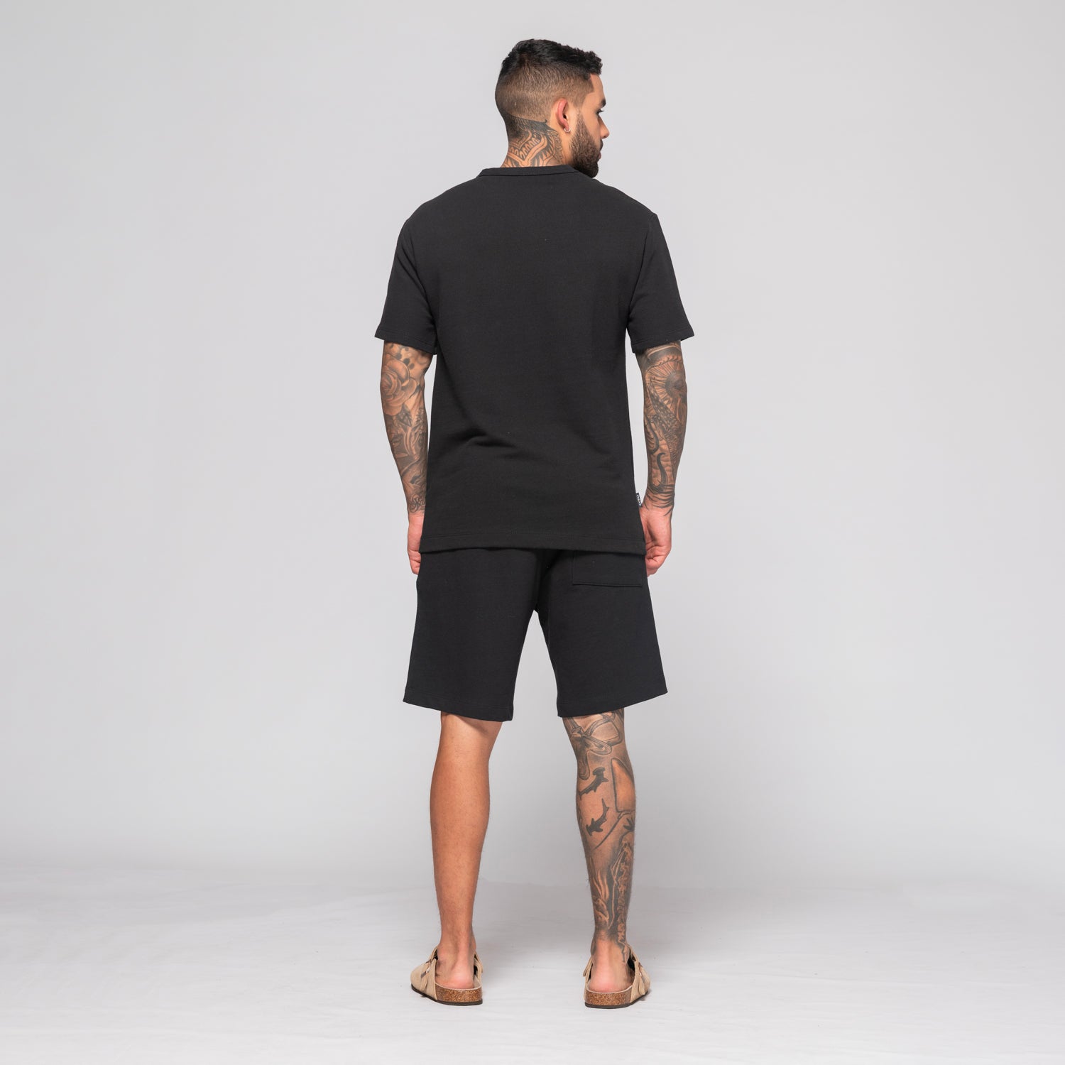 Bermuda Clásica Estampado Minimalista