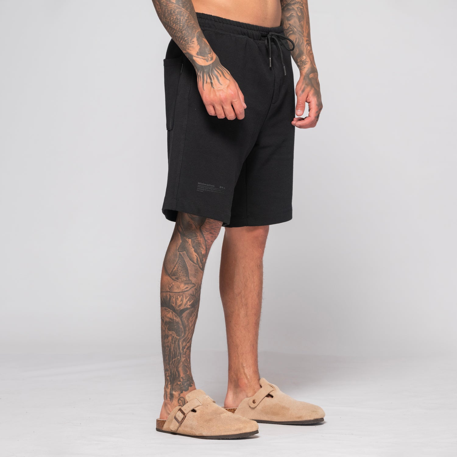 Bermuda Clásica Estampado Minimalista