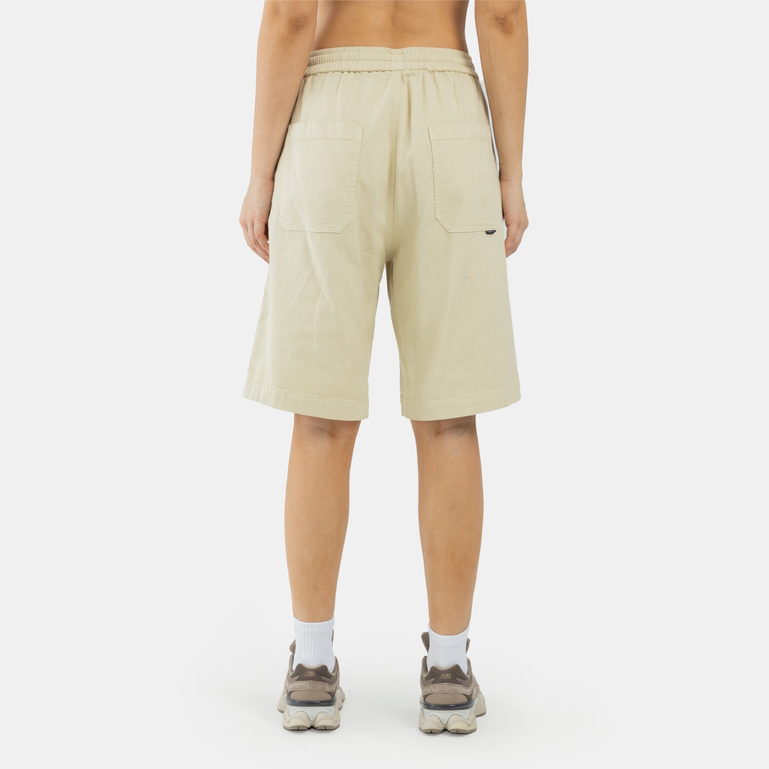 Essential Summer Short Vanilla WOMAN
