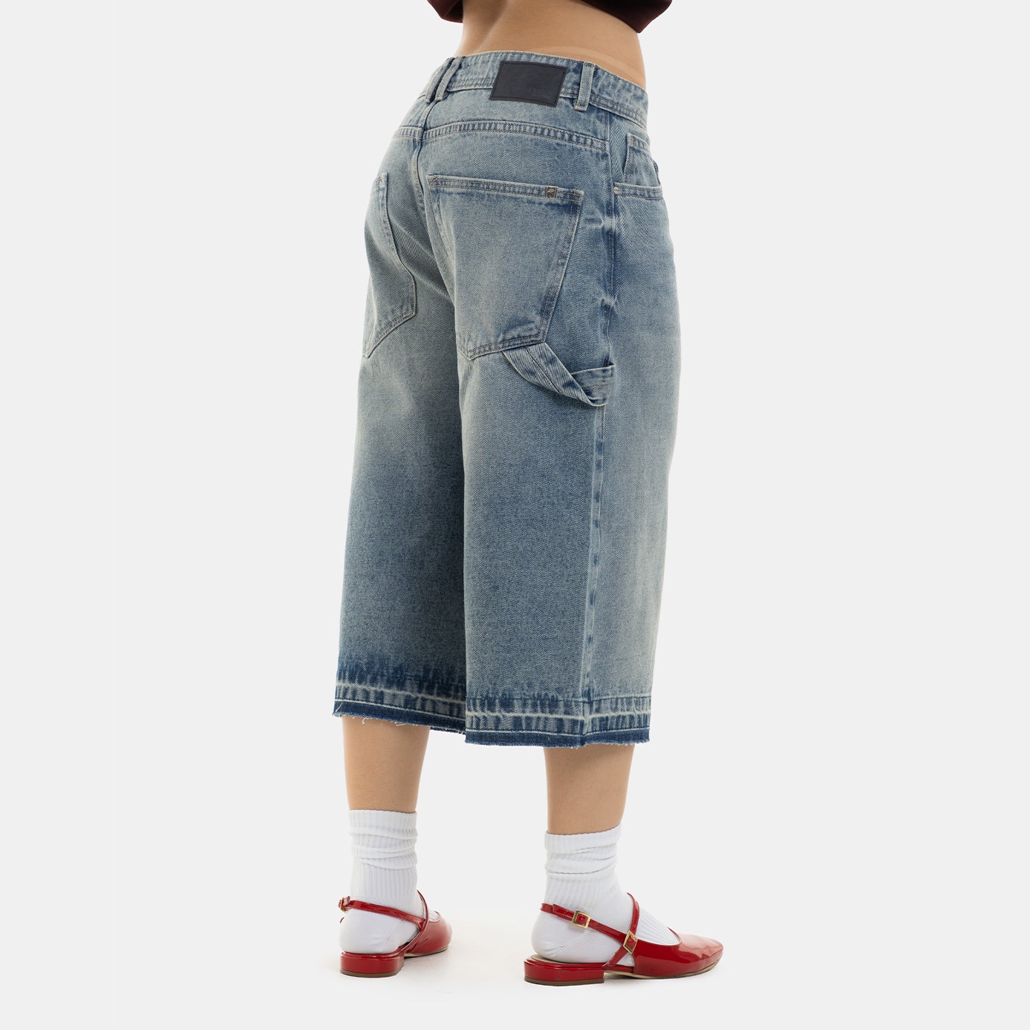 Wide Horizon Short Dark Blue
