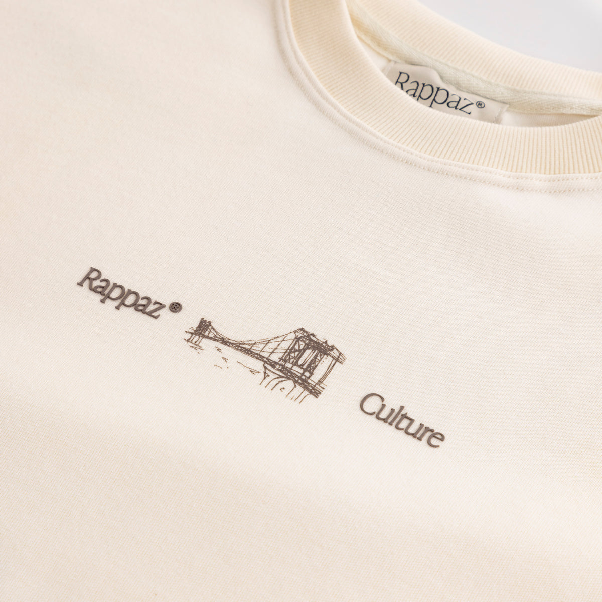 Boxy Fit Tee Brooklyn Bridge Ivory