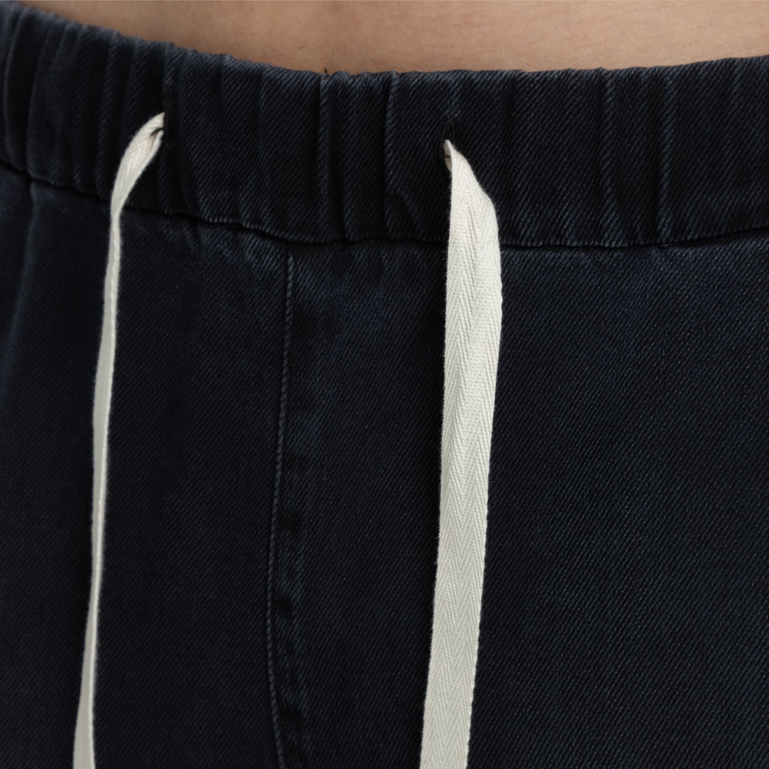 Void Statement Jogger Black