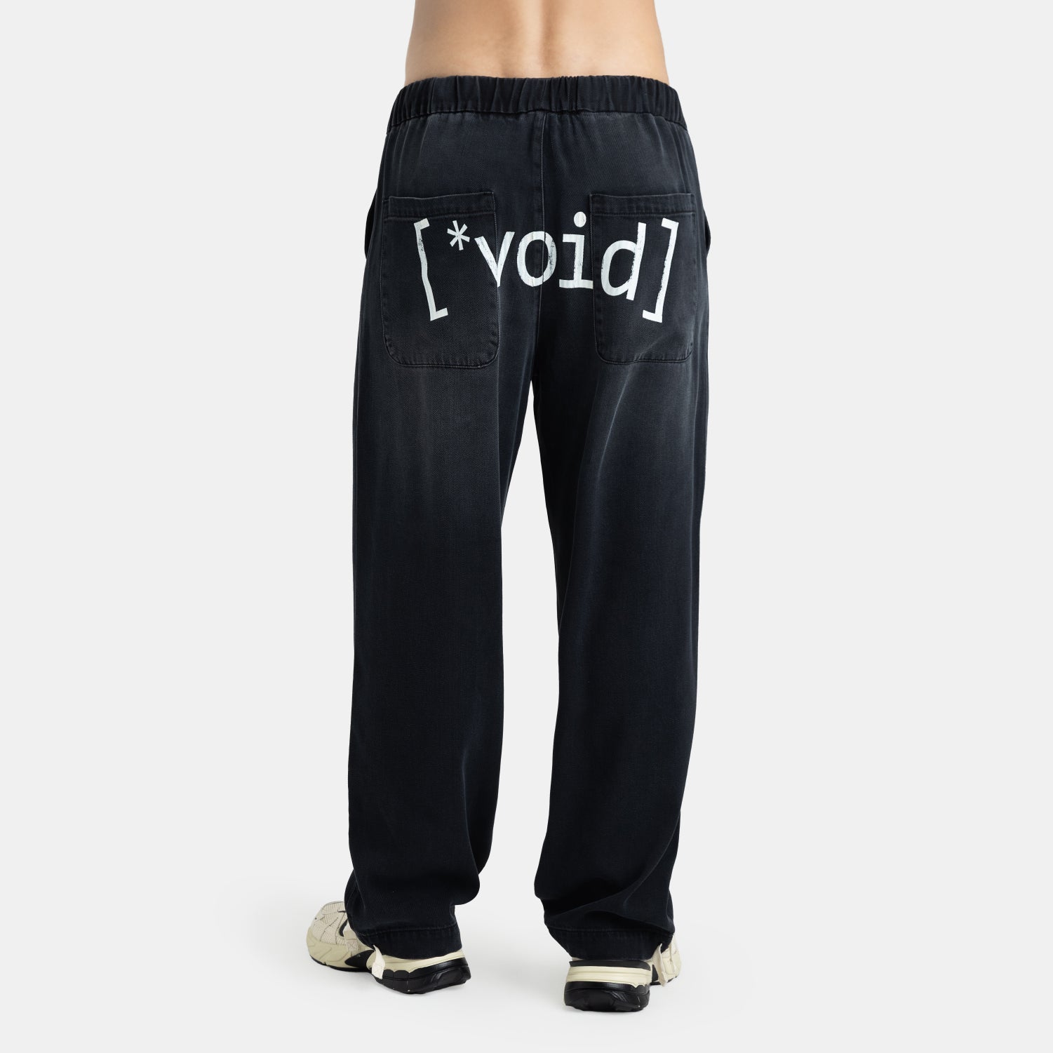 Void Statement Jogger Black