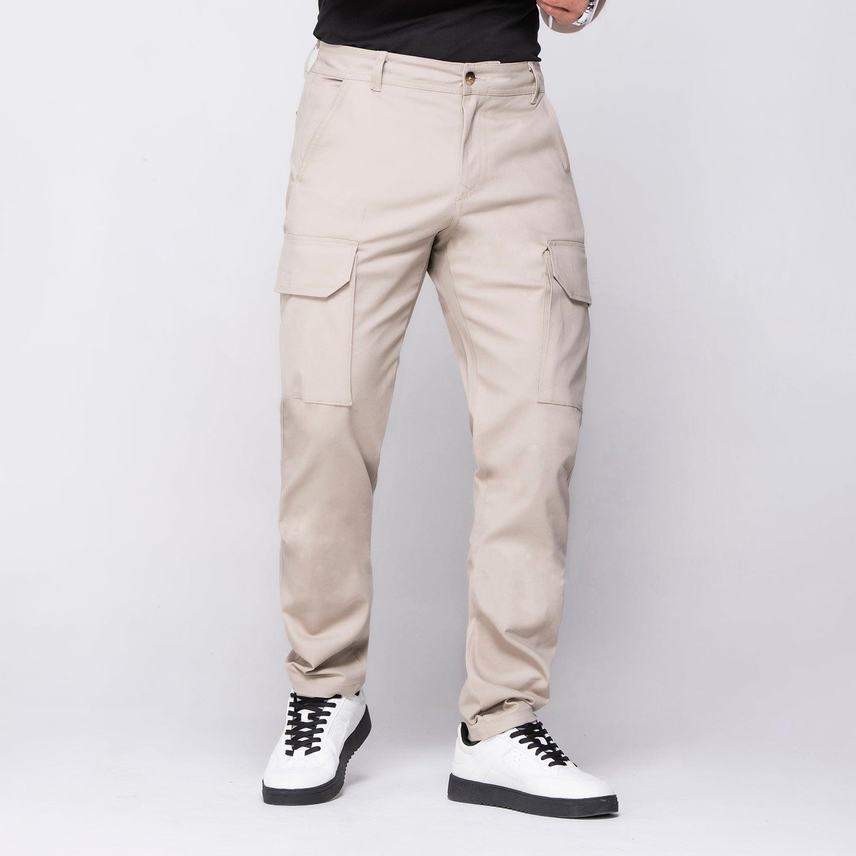 PANTALÓN CARGO COLOR BEIGE Y NEGRO MARCA RAPPAZ