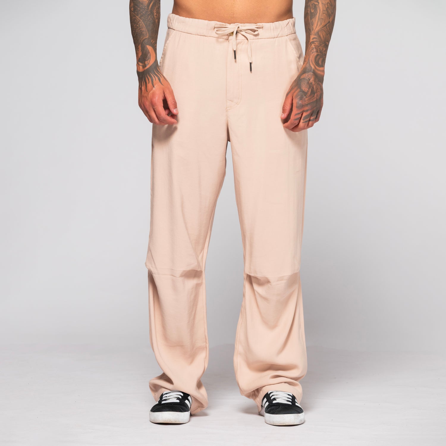 Pantalón Relaxed Fit Pretina Resortada Con Cordón Marca Rappaz