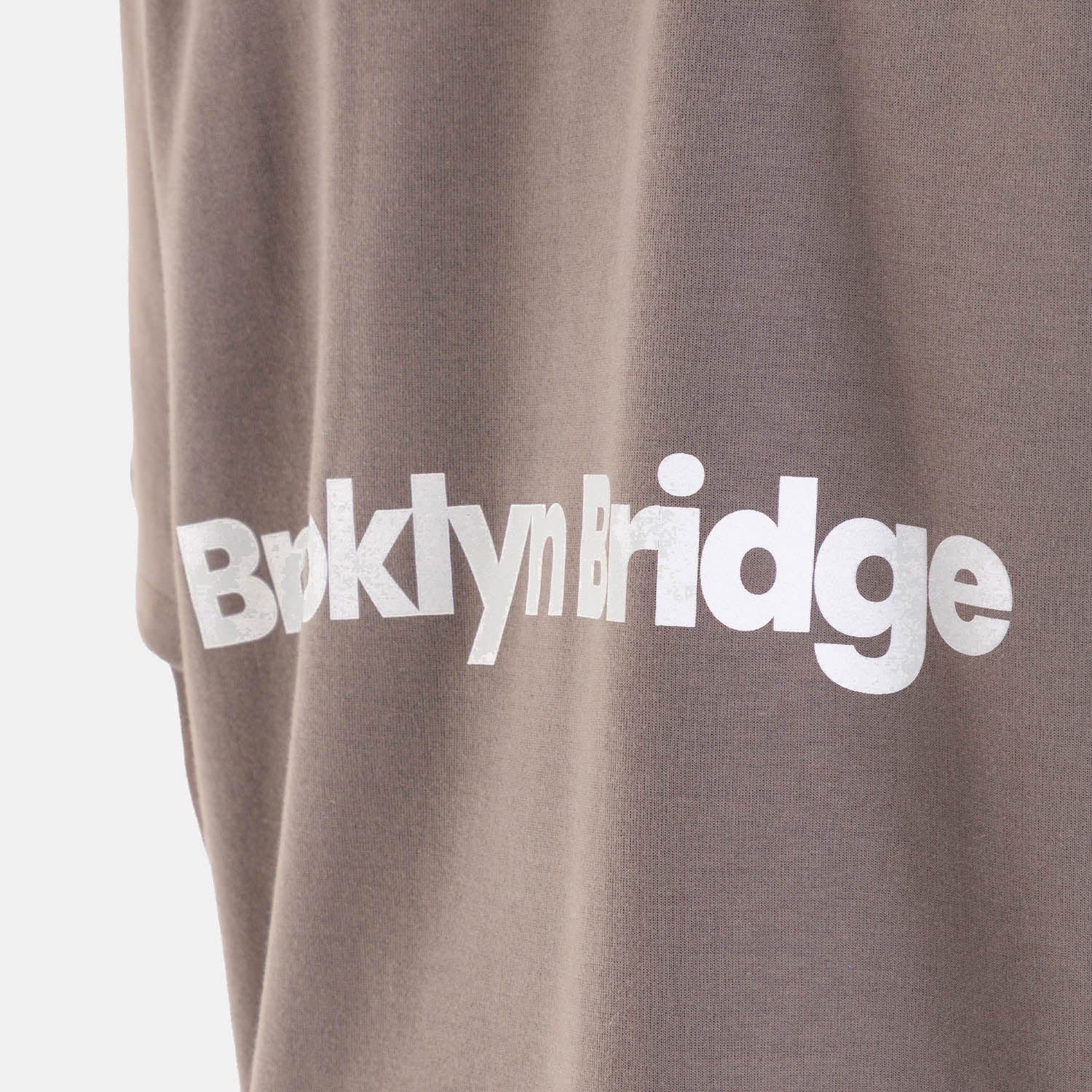Boxy Fit Tee Brooklyn Bridge Taupe