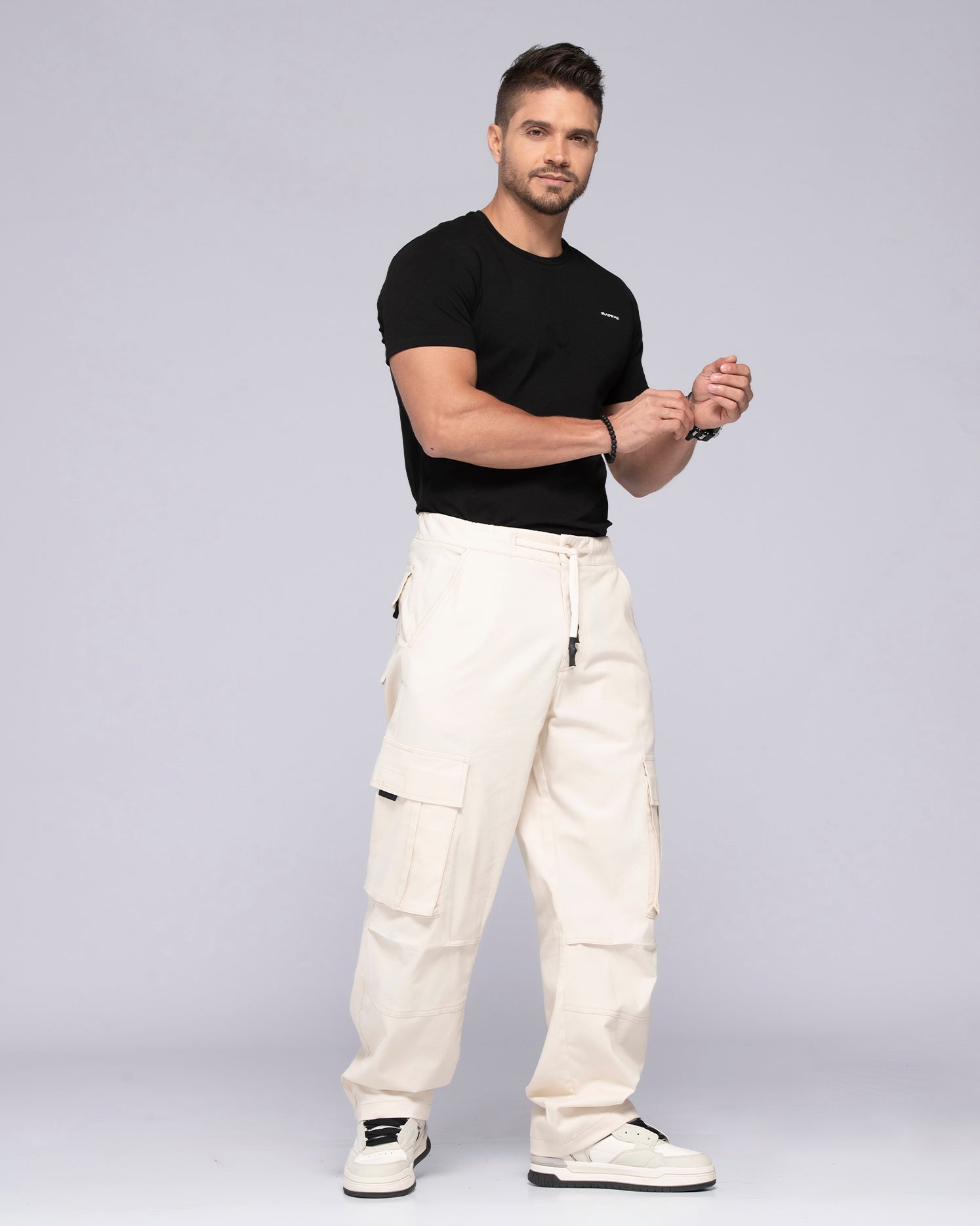 Pantalón Tipo Cargo Relaxed Fit Pretina de Anudar Bota Recta Marca Rappaz