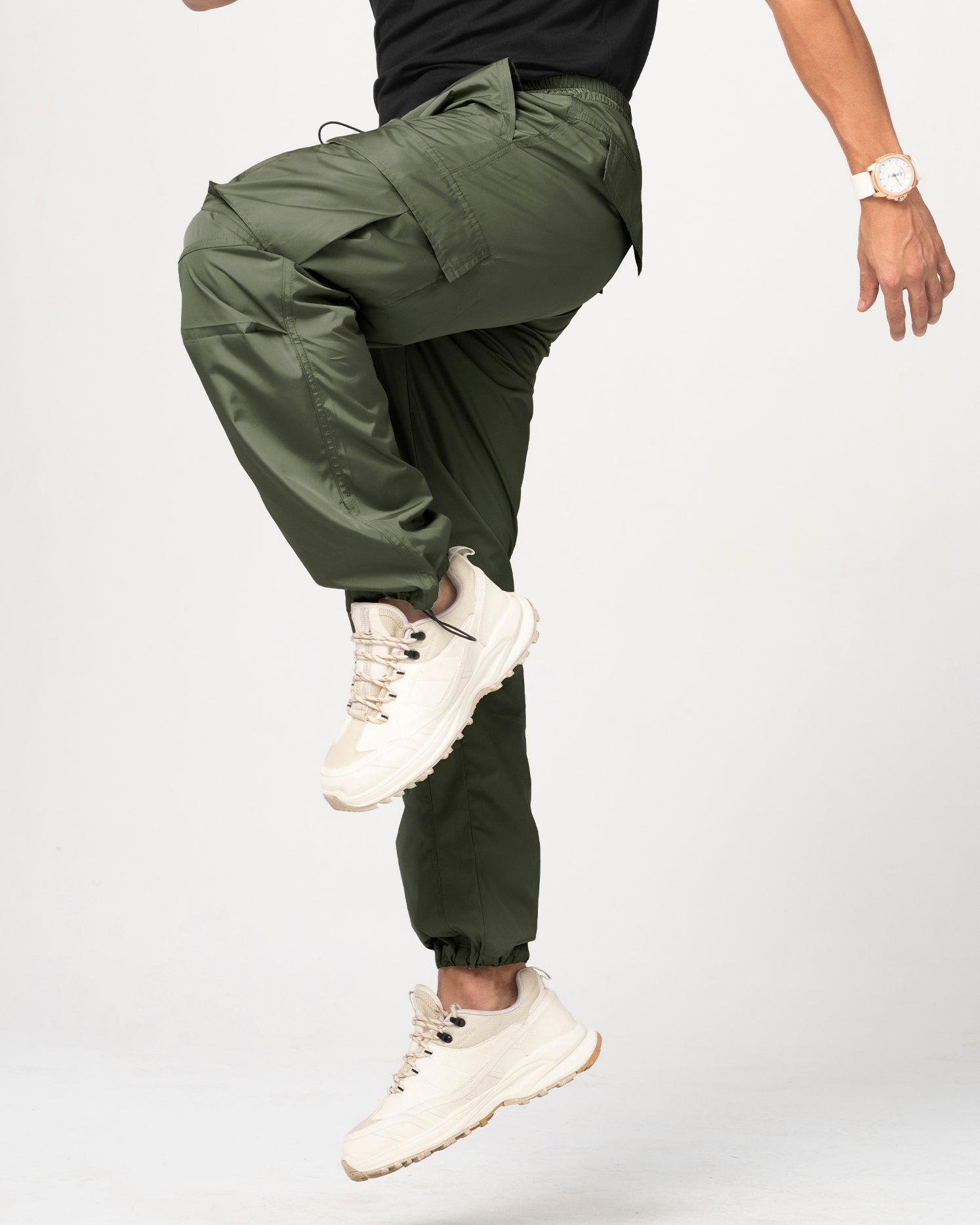 Pantalón Parachute Tela Impermeable Bolsillos Tipo Cargo Marca Rappaz